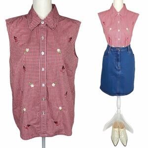 Vintage Southern Lady Gingham Flower & Ladybug Embroidered Sleeveless Blouse